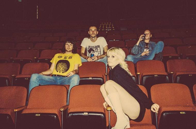 Amyl and The Sniffers