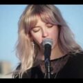 アトランタのシンガーソングライター Girlpuppy、デビューEP『Swan』をリリース!
