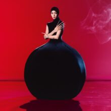 Rina Sawayama、セカンドアルバム『Hold The Girl』をリリース！