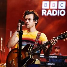 Harry Styles が BBC Radio 1 Live Lounge に出演！
