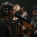 Ásgeir、Clou をフィーチャーした新曲「Dans nos rêves」をリリース！