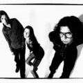 ロンドンの3人組 Bar Italia、早くもニューアルバム『The Twits』を 11/3 リリース！