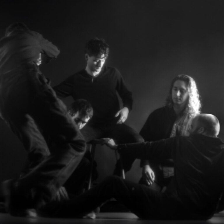 RIDE、ニューアルバム『This Is Not A Safe Place』を提げて、11月に東京/大阪で単独公演が決定！ indienative