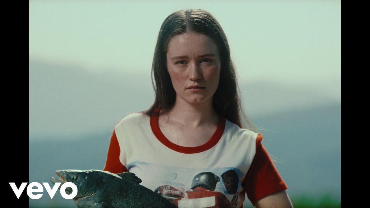 ノルウェーの Sigrid が、約2年ぶりのニューシングル「Jellyfish」をリリース！