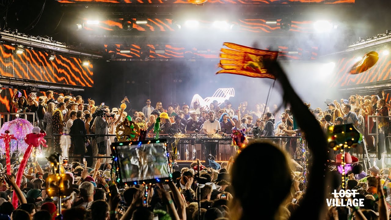Four Tet、英フェス Lost Village 2025 に出演したフルライブ映像を公開！